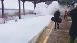 Как очищают ж/д пути от снега. Залипательное видео !...#лучшие видео#видео#видео бесплатно