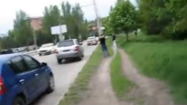 Донецк 09 05 14 Шахтерские зори Бой в профилактории / Donetsk, Fight in dispensaries смотреть онлайн