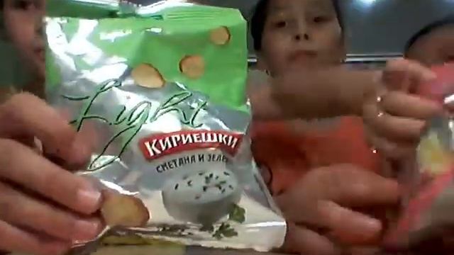 Пробуем вкусняшки из разных магазинов🙂😁 смотреть онлайн