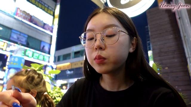 Ужин: снова мясо! Корея ночью✨ кафешки все переполнены смотреть онлайн