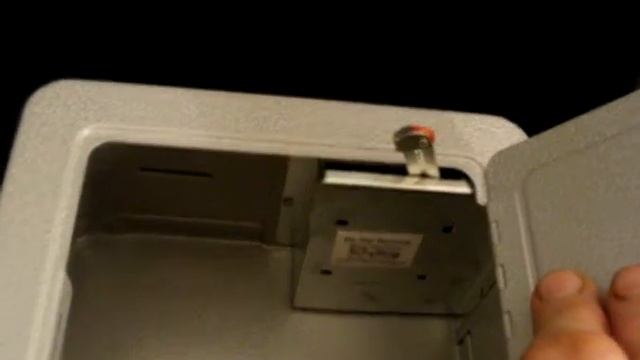 SCHYLLING Combination Lock "STEEL SAFE" COIN BANK WITH Bell Ringing ALARM смотреть онлайн