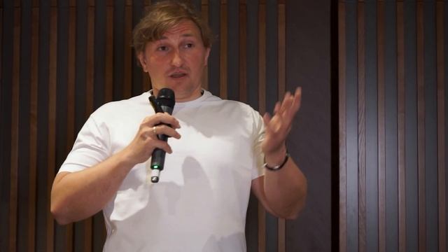 СЕРГЕЙ НЕВЕДРОВО, снователь франшизы семейных ресторанов“СИЦИЛИЯ” смотреть онлайн