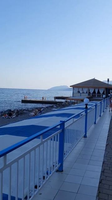 Семидворье отель Морской смотреть онлайн