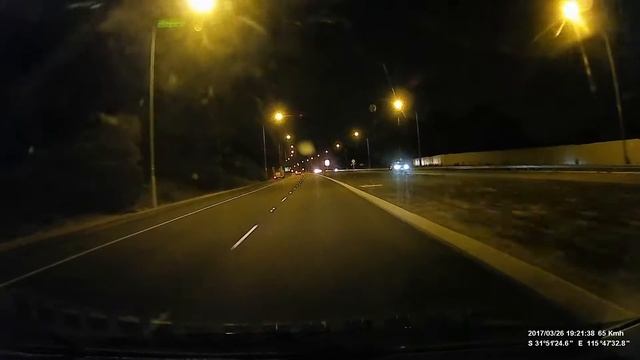 Mini 0801S dashcam sample (night-time footage at 1080p, HDR turned off) (MARCH 2017 FIRMWARE) смотреть онлайн