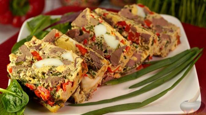 Эффектная закуска на праздничном столе. ДРОБ ИЗ ПЕЧЕНИ С ПЕРЦЕМ И ЯЙЦАМИ