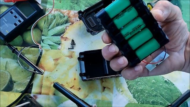 Мини пила WOSAI , аккумулятор . Часть  3.