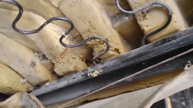 Remove THICK Gas Tank Varnish and Bench Seat Repair смотреть онлайн