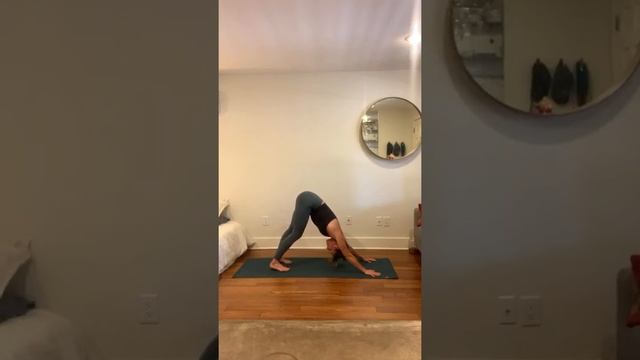 Power Yoga with Jenn Turner смотреть онлайн