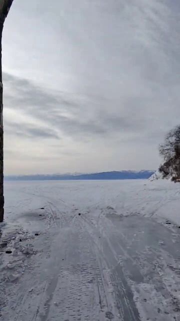 Феерично выкатываюсь на лёд Байкала смотреть онлайн