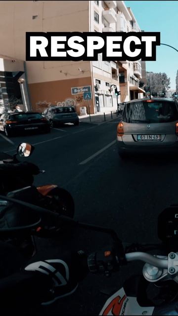 BIKERS RESPECT - BMW F900R #shorts #biker #respect #bmw #f900r #cb650r #rideordie смотреть онлайн
