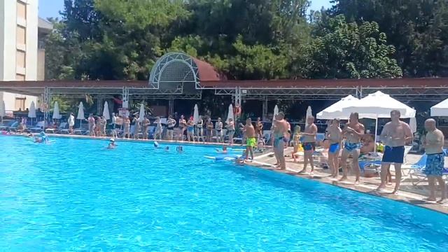Армас Каплан ( Танец Отеля ) #armaskaplan #poolparty #holiday #армаскаплан #каплан #кемер #текирова