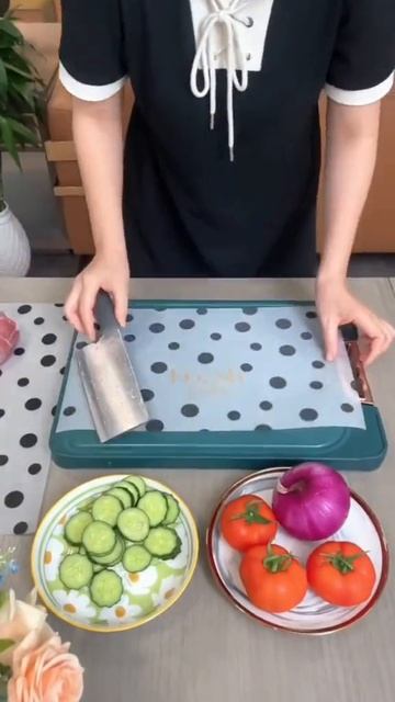 No need to wash cutting board anymore😏#goodstuff #short смотреть онлайн