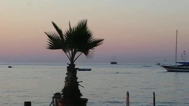 Палома Рэнисанс рассвет на пирсе ...( Бельдиби) смотреть онлайн