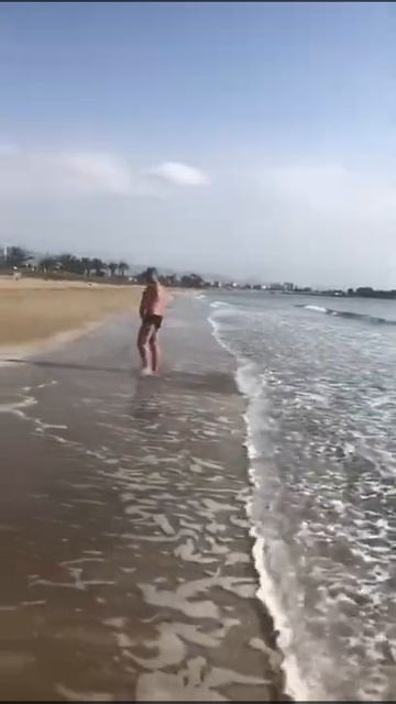 Лонг Бич северный Кипр 2019 смотреть онлайн