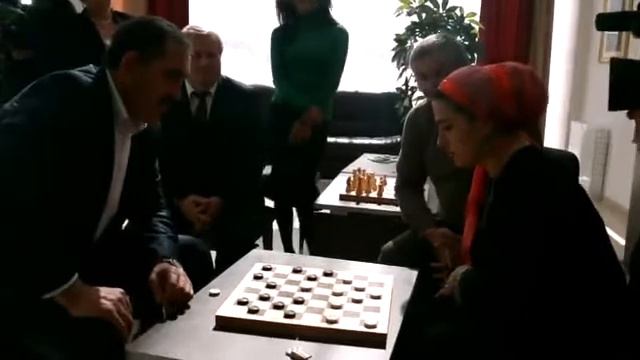 Глава Ингушетии Ю.Б Евкуров в Центре культурного развития г.Магас смотреть онлайн