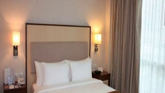 Таиланд, Bangkok Province, Бангкок, Кхлонгтей - Adelphi Suites Bangkok 4-Star смотреть онлайн