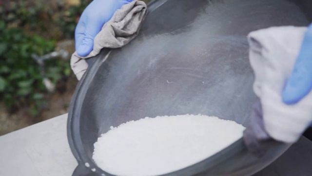 How To Season A Qozon?