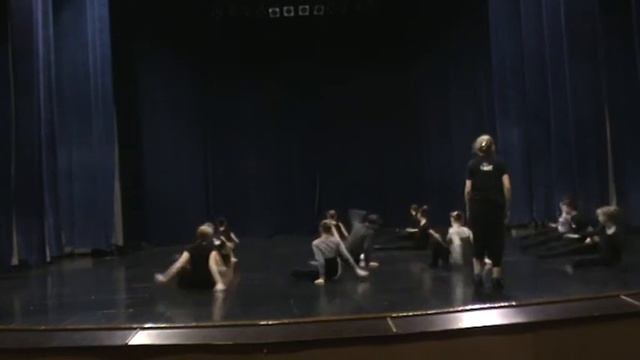 Warm Up 9 kl. & LDC (jazz-modern dance) смотреть онлайн