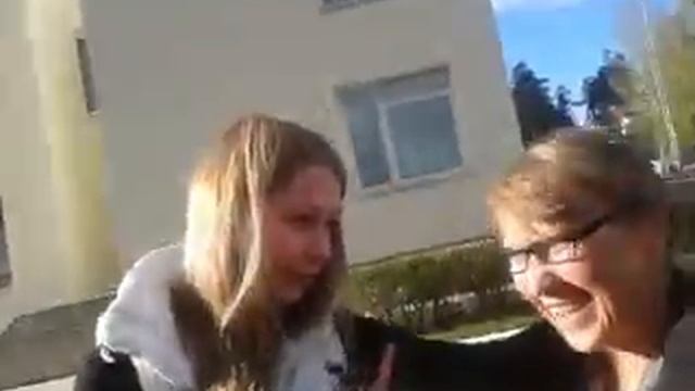 Ваулина уговаривает Zangarik и Italmasik пойти на вечеринку. смотреть онлайн