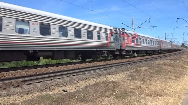 ЭП1М-407 с поездом №291 Москва — Ростов. FIFA2018. смотреть онлайн