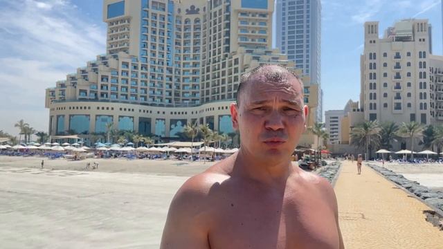 Сравниваем Fairmont Ajman и Bahi Ajman Palace смотреть онлайн