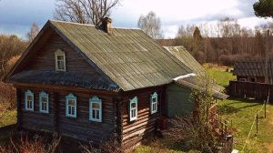 Наша жизнь в Таёжной Деревне. Жена напекла Куличей. Тетеревиный Ток. Строю Избушку.