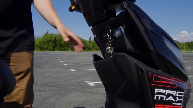 Полный ОБЗОР скутера PROMAX ROX 200 (49) от сети мотоцентров X-MOTORS