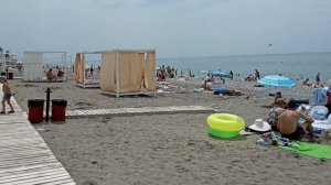 Горный воздух Лоо. Подбила себе глаз. Река. Пляж