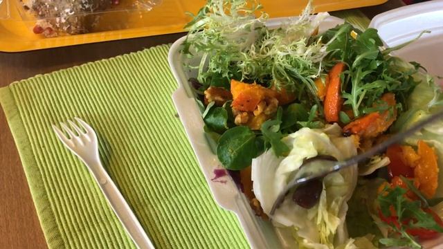 Цеци и ЖельоМир в Чехия на Вегетариански и Вегански Ресторант Jelio TV смотреть онлайн