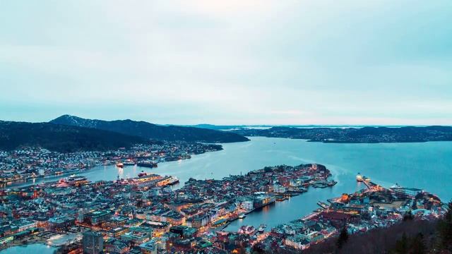 Закат над Бергеном. Таймлапс смотреть онлайн