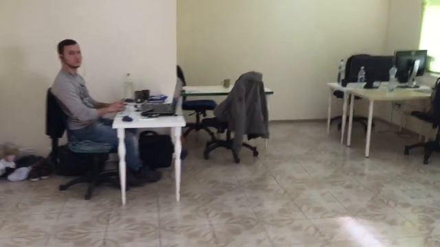 Зашёл в Коморкинг (бывшие резиденты коворкинга Слобода ИТ) смотреть онлайн