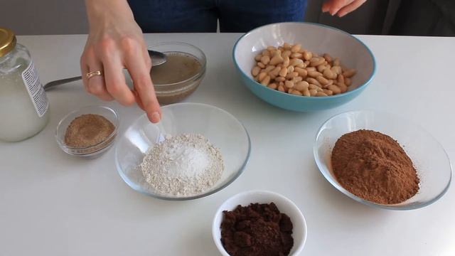 НИКТО НЕ ДОГАДАЕТСЯ из чего сделан этот БРАУНИ | самый полезный шоколадный пирог | рецепт веган смотреть онлайн