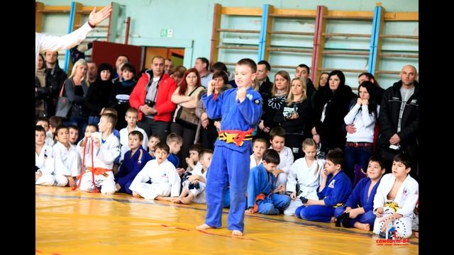 Новый Год Самбист 84 смотреть онлайн