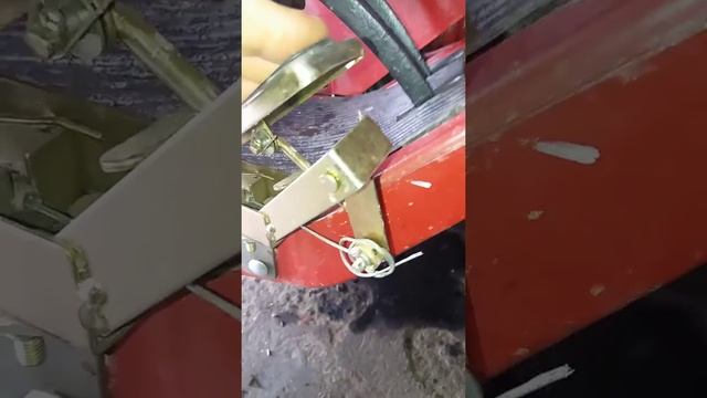 Саморобний Дросель газу хтз т 012 смотреть онлайн