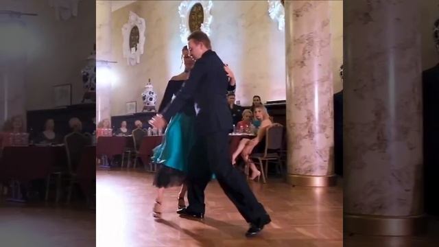 Александр Десятов с ученицей Юлией Гранкиной. Шоу-номер. Gallo Ciego Osvaldo Pugliese