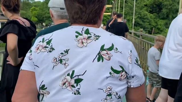 Прогулочка по «горячему ключу» смотреть онлайн