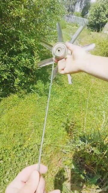 Самоделка из кемпинг баллонов простейший флюгер своими руками #diy #tool #самоделка смотреть онлайн