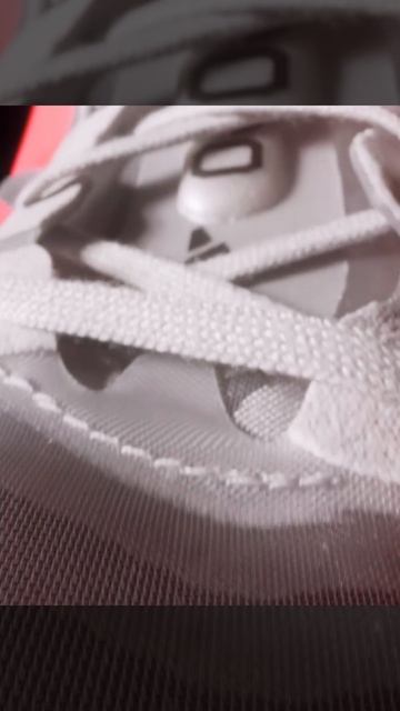 Спортивная модель Adidas Adizero Adios Pro EVO 2 смотреть онлайн