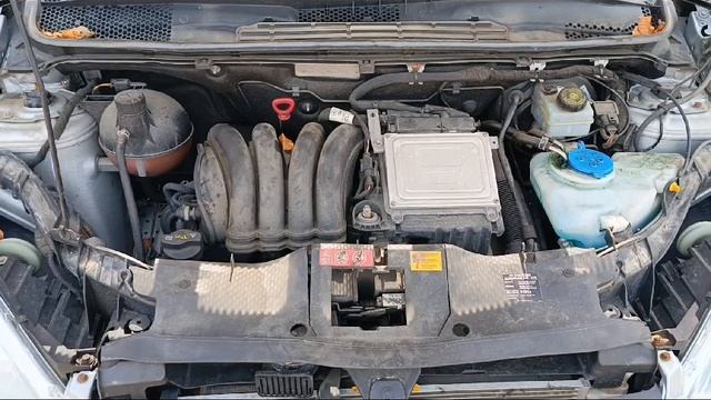 Mercedes-Benz A160 Motorgeräusch – Defekter Hydraulikzylinder (2011, W169) смотреть онлайн