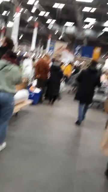 последний день IKEA в Москве смотреть онлайн