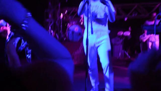 Neon Indian - Polish Girl