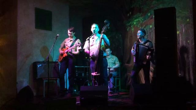 Gagarin Brothers в Шервуде смотреть онлайн