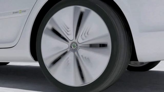 Skoda Octavia Greenline E (Шкода Октавия ГринЛайн Е) смотреть онлайн