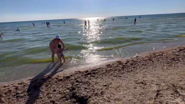 VLOG: Открываем купальный сезон 🌊 ОТДЫХ в АНАПЕ #влог #море #отдых смотреть онлайн