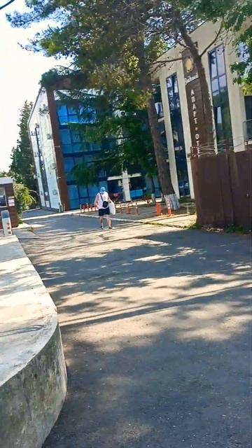 Адлер сегодня - Курортный городок лето жара все отлично 👍👏😆 конец июля 2022 смотреть онлайн