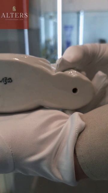 Лоток "Вышивальщицы".СССР, 1930 г #shorts #антиквариат #винтаж #аукцион #ссср #фарфор смотреть онлайн