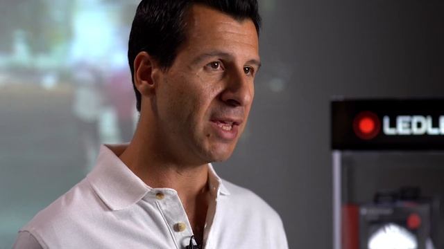 Ledlenser Headlamp NEO10R - english смотреть онлайн