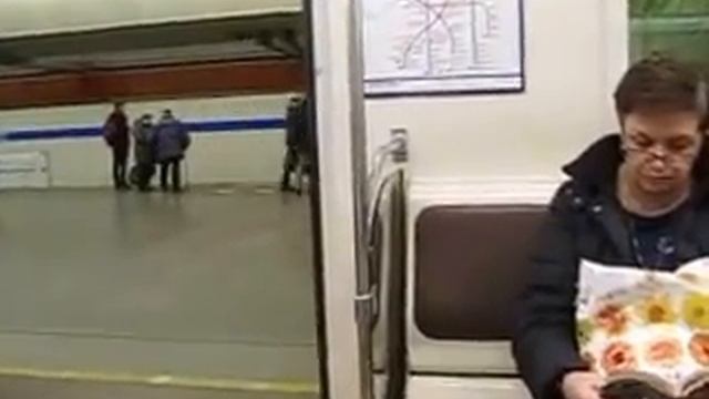 Комары в метро. смотреть онлайн