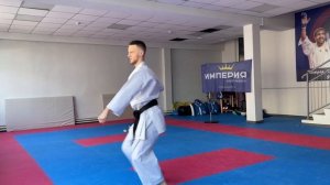 Ката ХЕЙАН ШОДАН для сдачи на жёлтый пояс в каратэ WKF (8 Кю)
