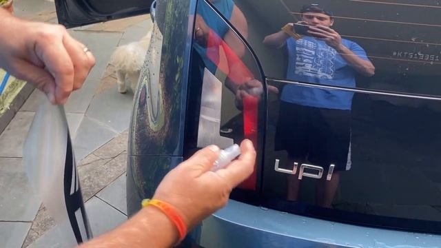 COLOQUEI ADESIVO DE LANTERNA DO UP GTI! MUDOU O CARRO! смотреть онлайн